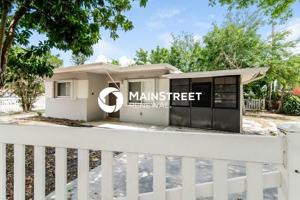 featured image of 1407 N 57th Ave