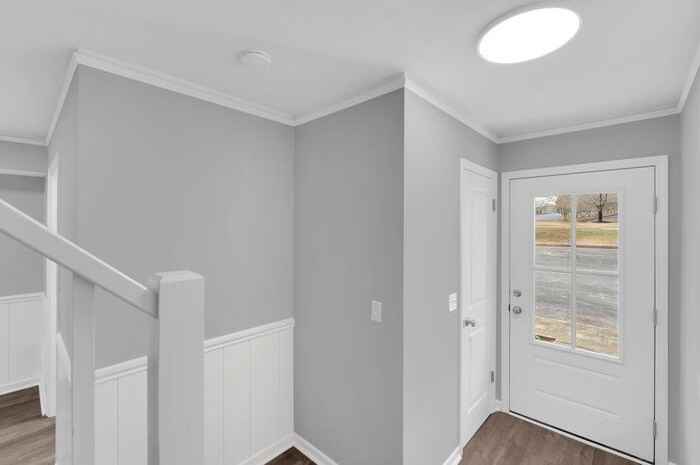 100 Lynn Cir #H - Photo 5 of 26
