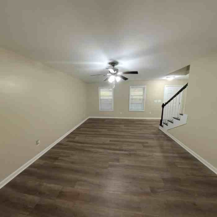 182 N Burson Ave - Photo 2 of 20