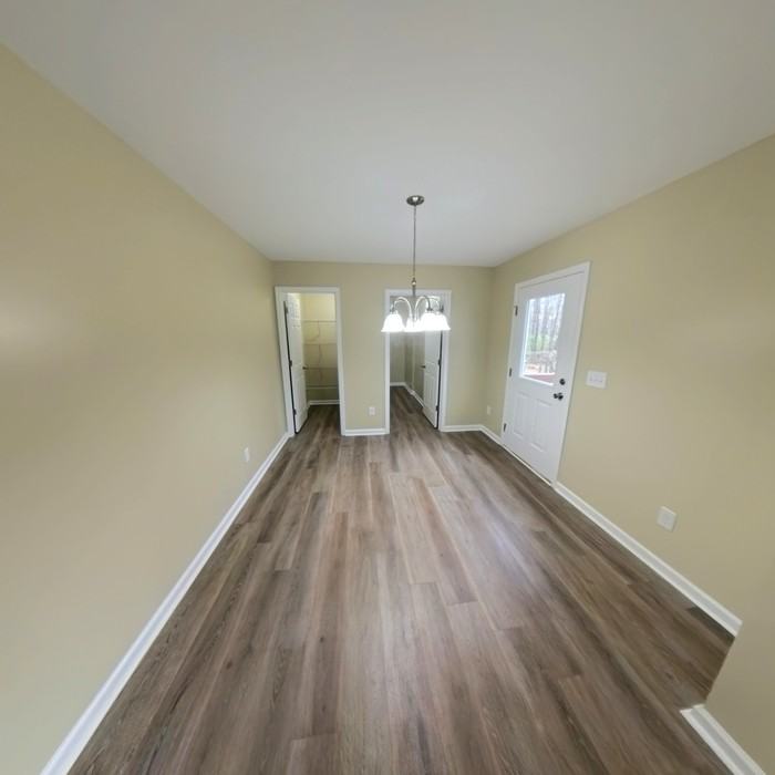 182 N Burson Ave - Photo 5 of 20
