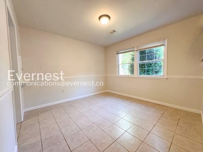 14806 Bryan Ct - Photo 5 of 28