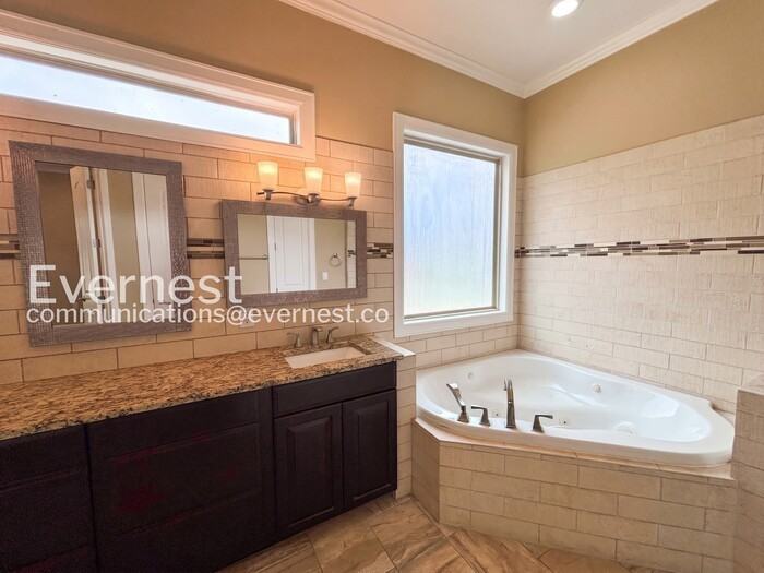 21208 Oak Dale Dr - Photo 7 of 21
