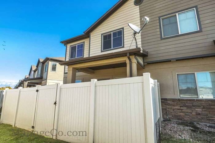778 S 1840 W - Photo 3 of 17
