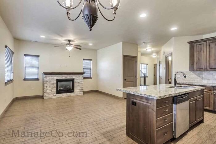 778 S 1840 W - Photo 5 of 17