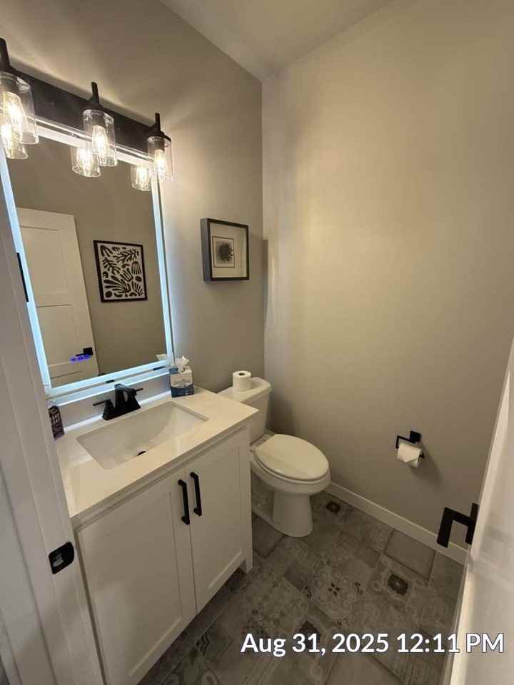 511 W Fort Worth St #511 - Photo 6 of 21