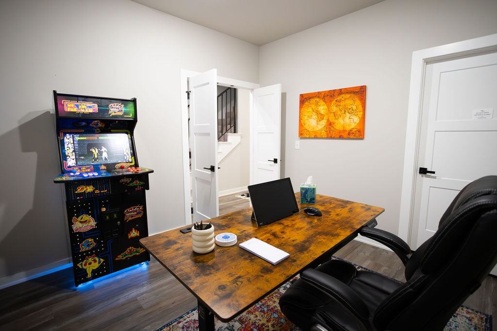 511 W Fort Worth St #511 - Photo 7 of 21