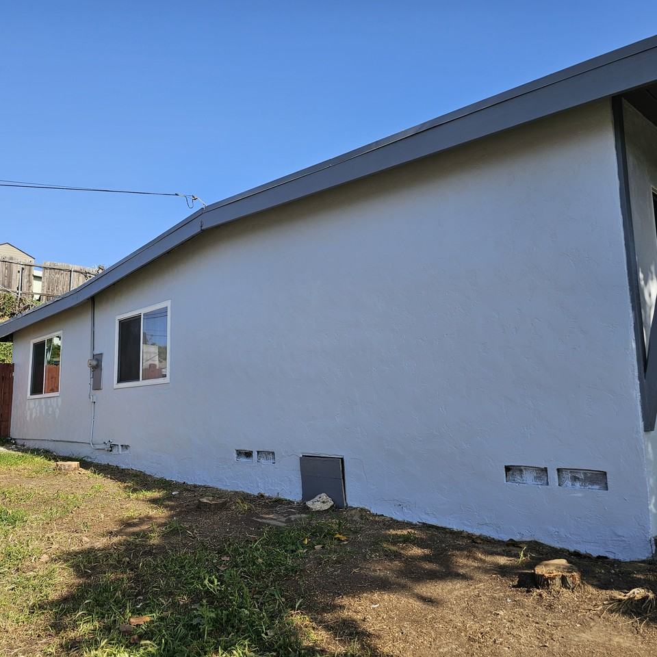 607 Goetschl St #NA - Photo 3 of 18