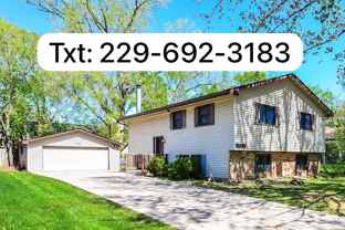 970 44 1/2 Ave Ne #NA - Photo 1 of 1