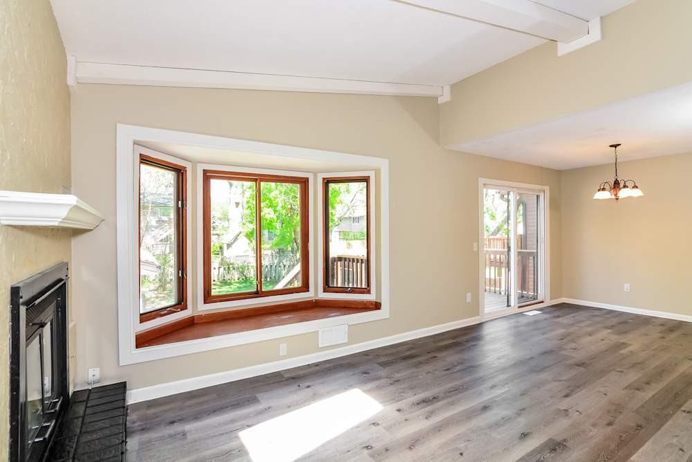 970 44 1/2 Ave Ne #NA - Photo 2 of 11