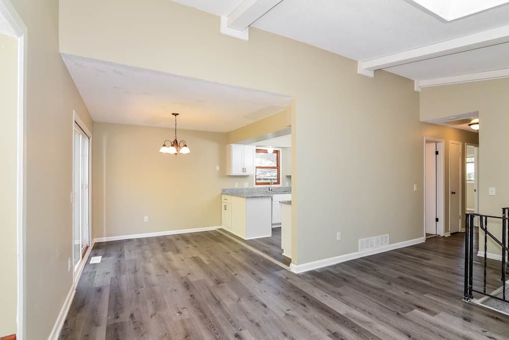970 44 1/2 Ave Ne #NA - Photo 3 of 11