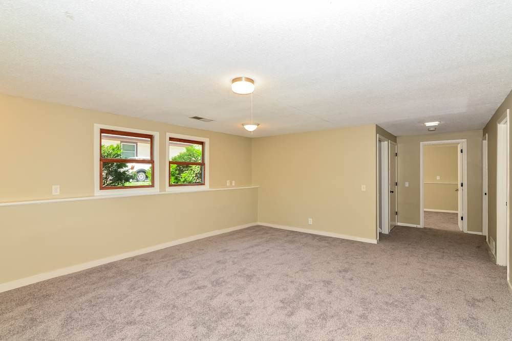 970 44 1/2 Ave Ne #NA - Photo 5 of 11