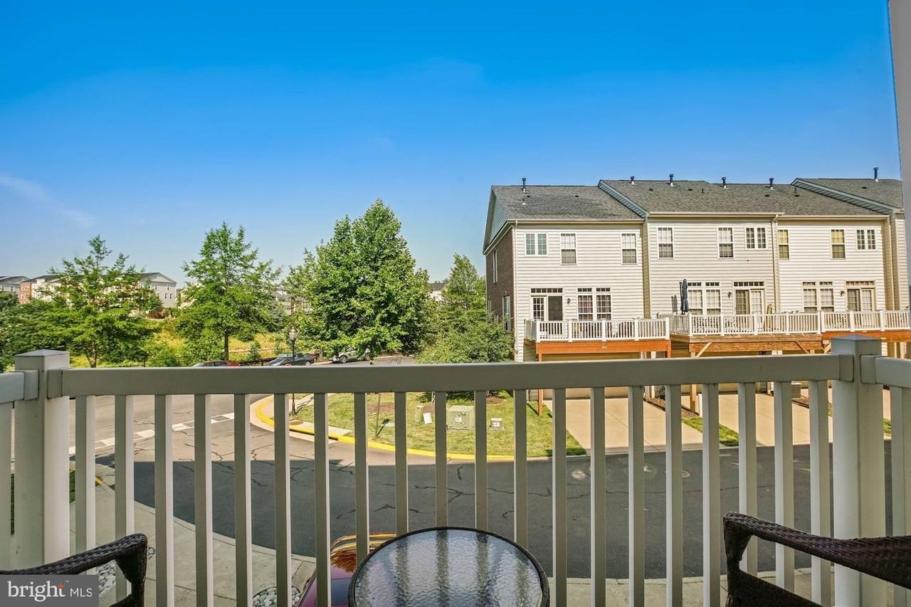 2580 Eastbourne Dr #0 - Photo 2 of 45
