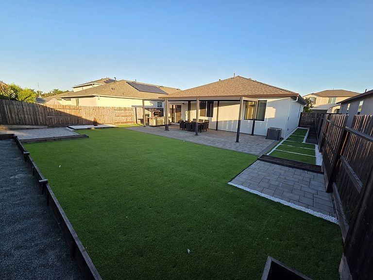 3431 Righteous Drive - Photo 5 of 11