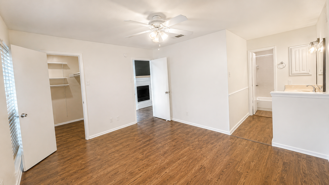 14800 Enterprise Dr #16B - Photo 6 of 14