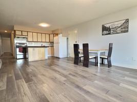 featured image of 2215 Qualicum Dr