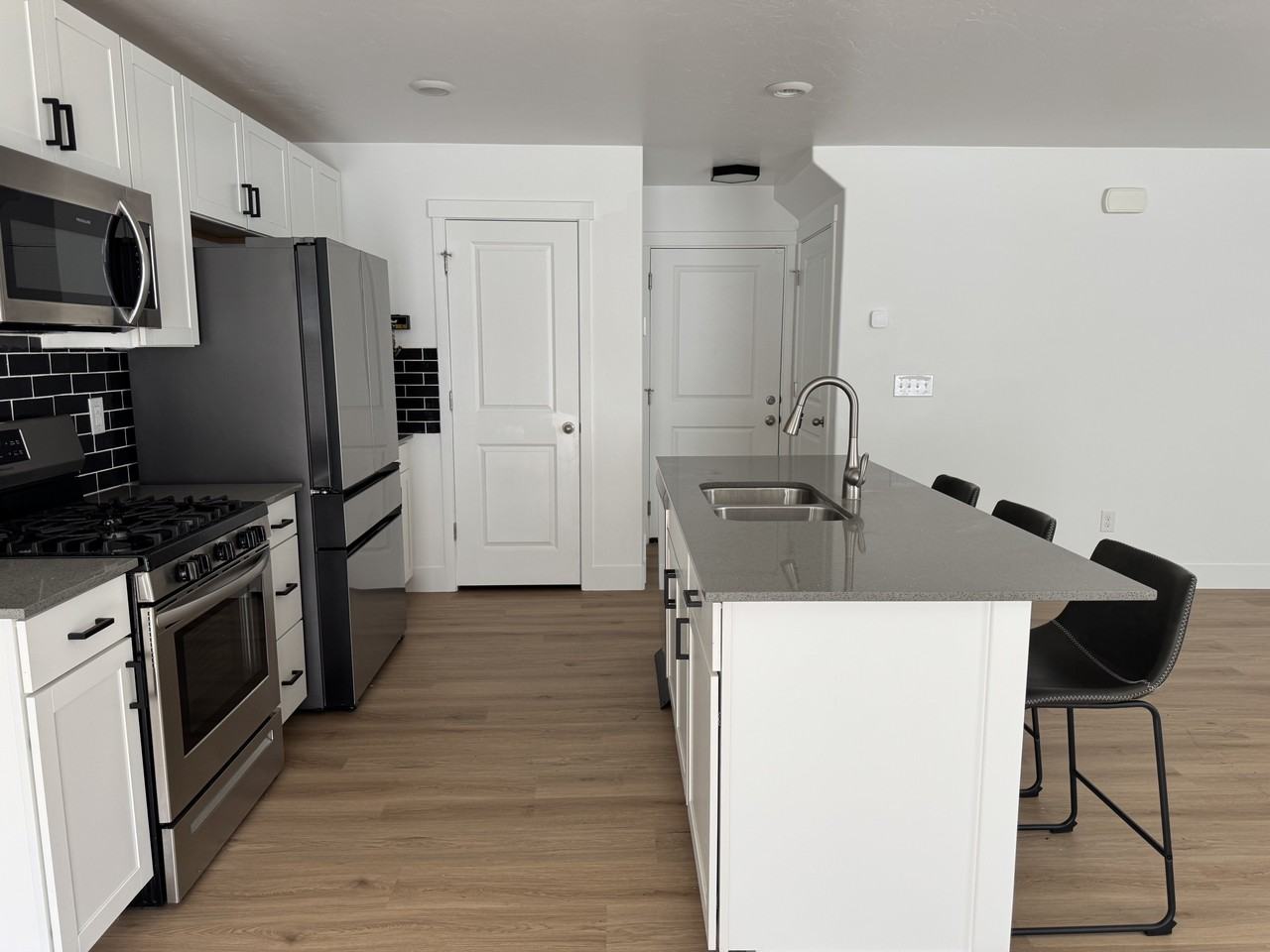 5111 W Tessitura Way - Photo 5 of 30