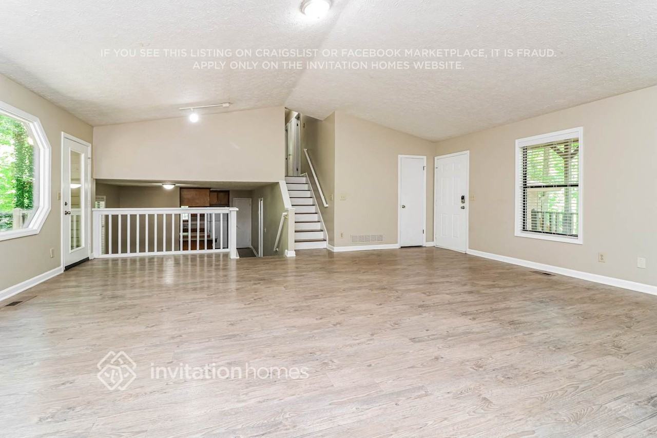 3427 Hill Ln - Photo 7 of 19