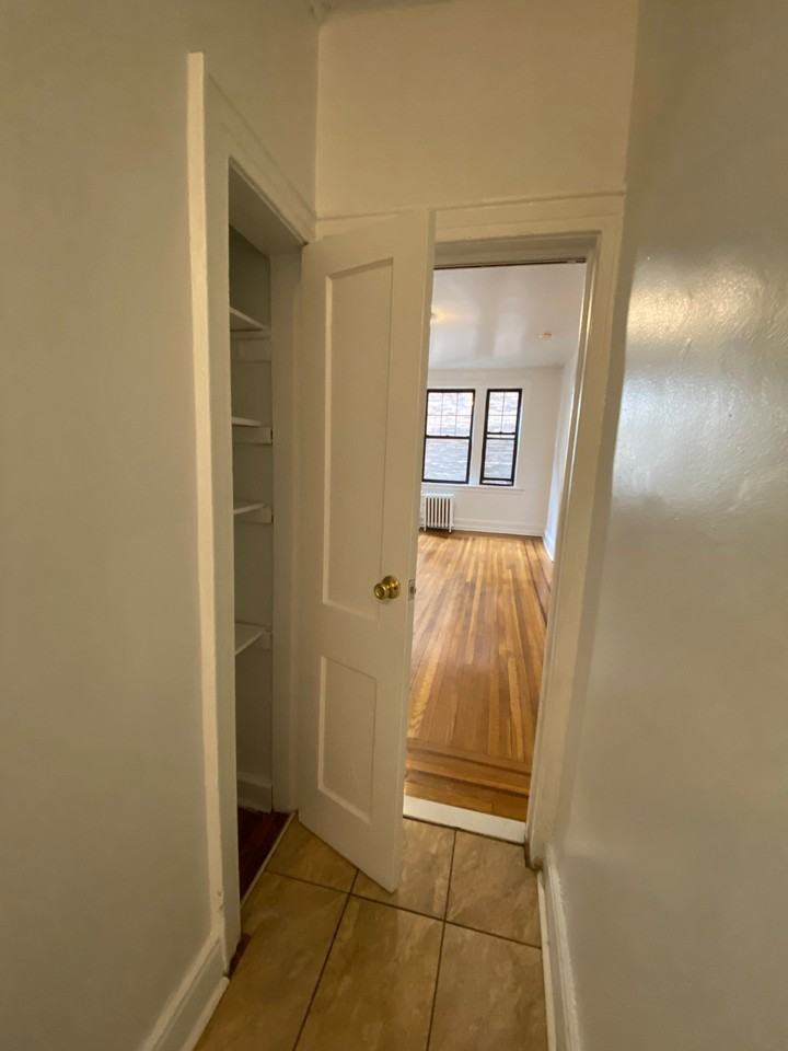 51 E Brinkerhoff AveApartment 4 #51-4 - Photo 2 of 8