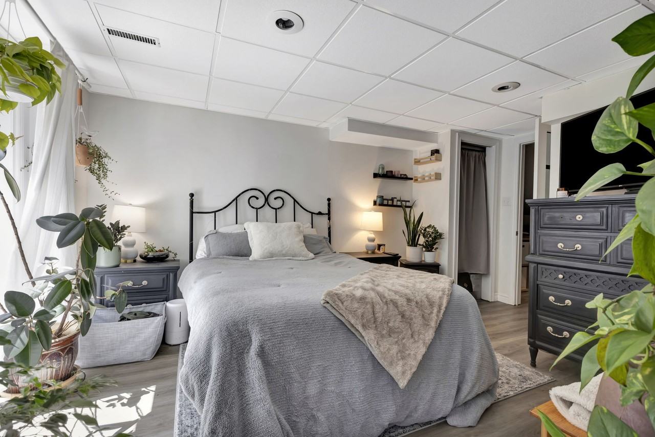295 Water Street - Photo 6 of 35