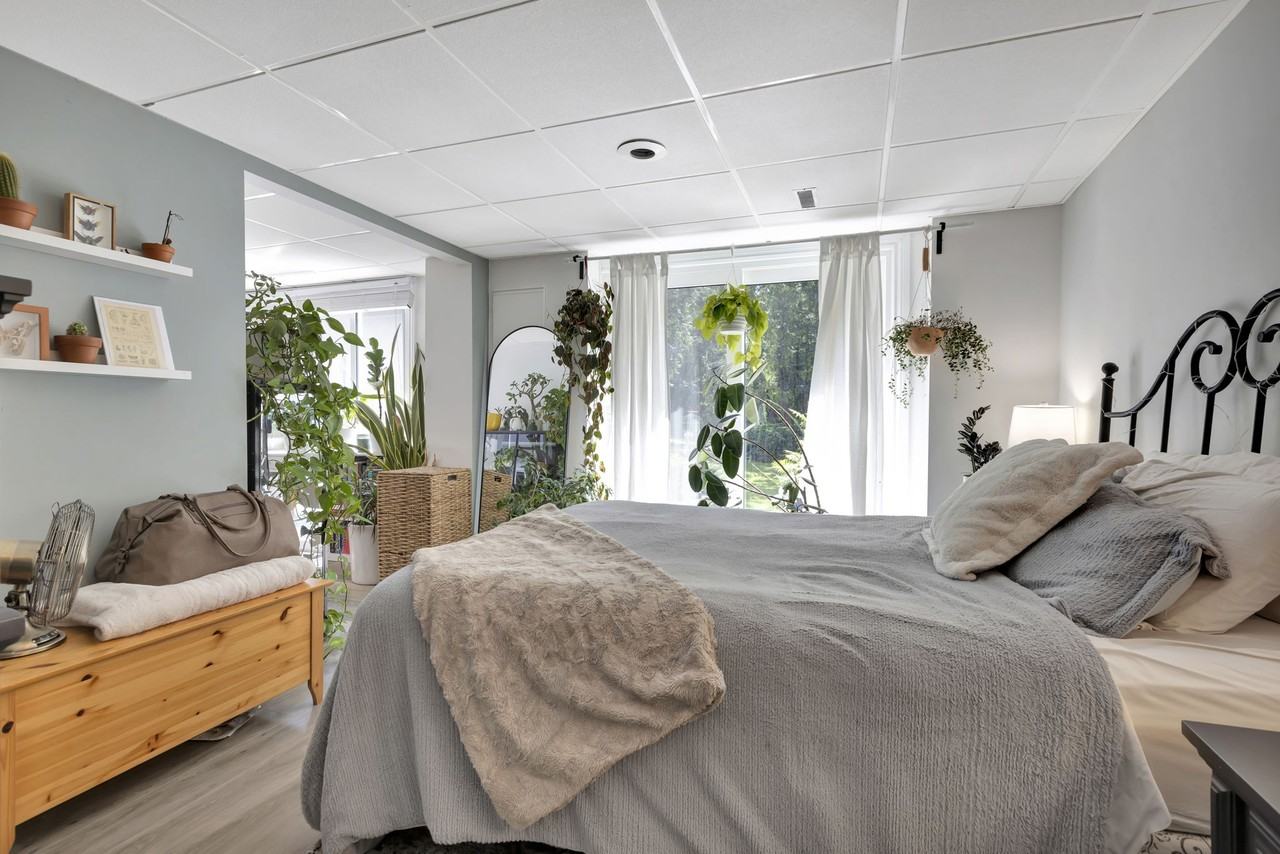 295 Water Street - Photo 7 of 35
