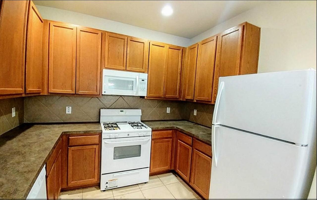 6143 Yorktown Meadow Ln - Photo 3 of 20