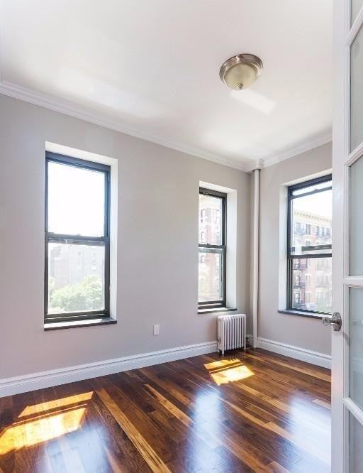 1590 Lexington Ave #12 - Photo 3 of 6