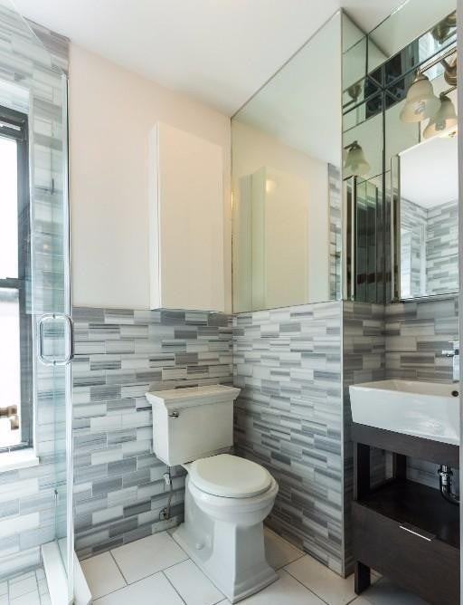 1590 Lexington Ave #12 - Photo 5 of 6