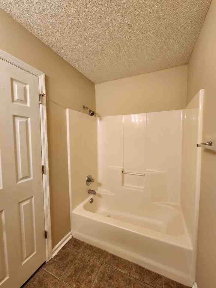 154 Nacoochee Dr #1 - Photo 6 of 11