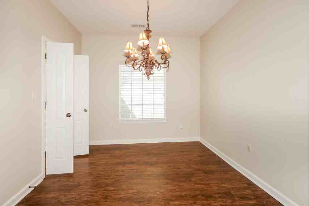 1384 Carlton Ridge Dr - Photo 6 of 16