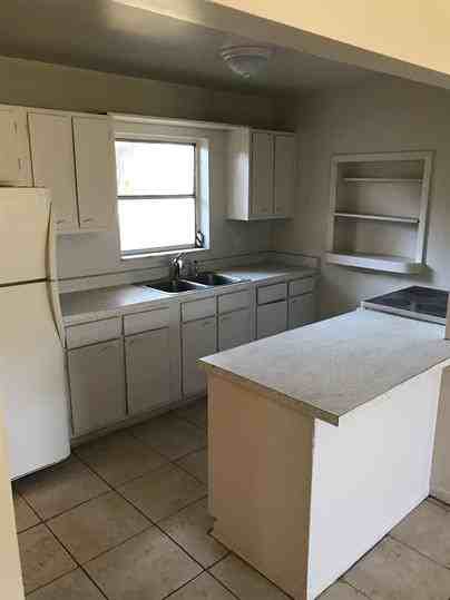 1300 Fountainhead Dr #10 - Photo 7 of 20