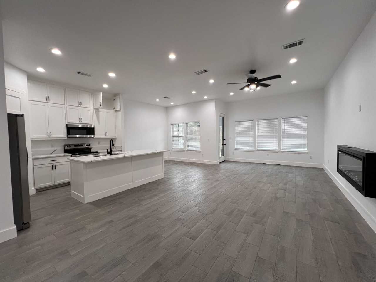 506 Bryson Ave #1 - Photo 5 of 29