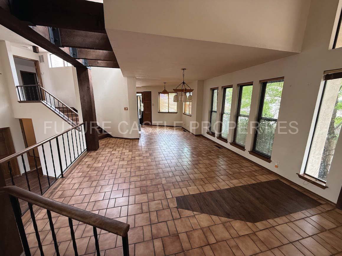 5021 Calle Del Cielo Ne #1 - Photo 2 of 10