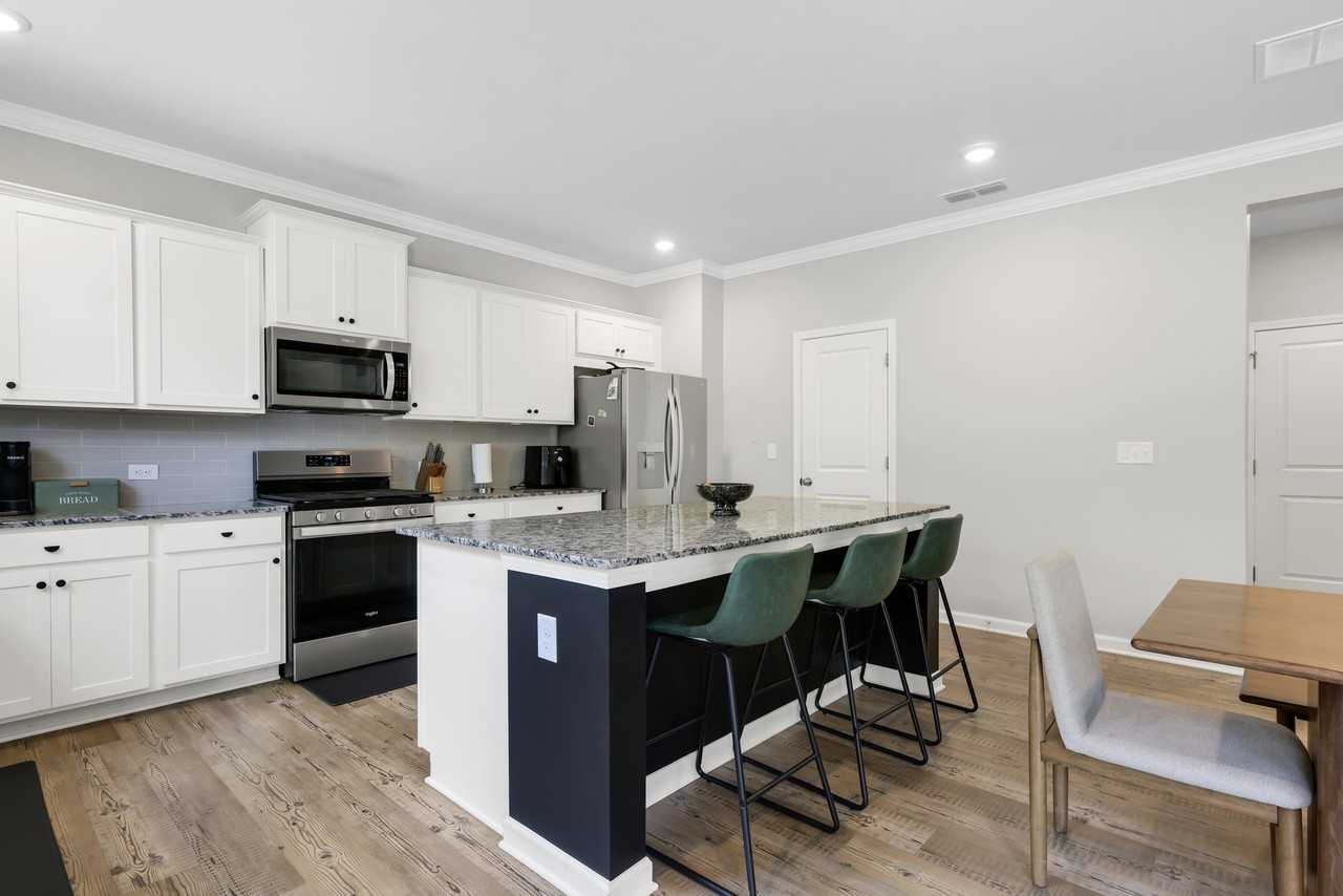 3450 Sycamore Dr Sw #1 - Photo 4 of 50