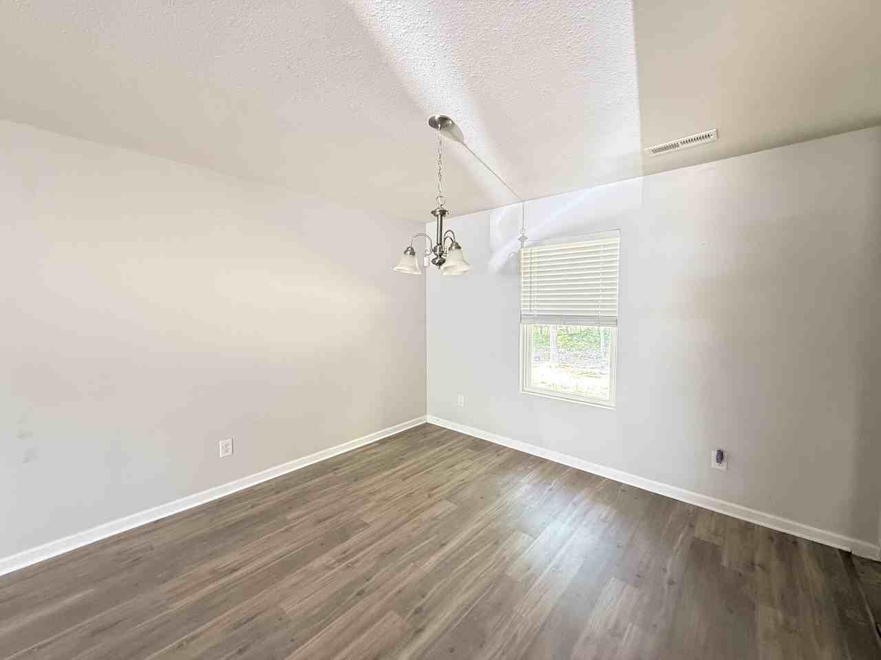 408 Polly Dr #1 - Photo 3 of 10