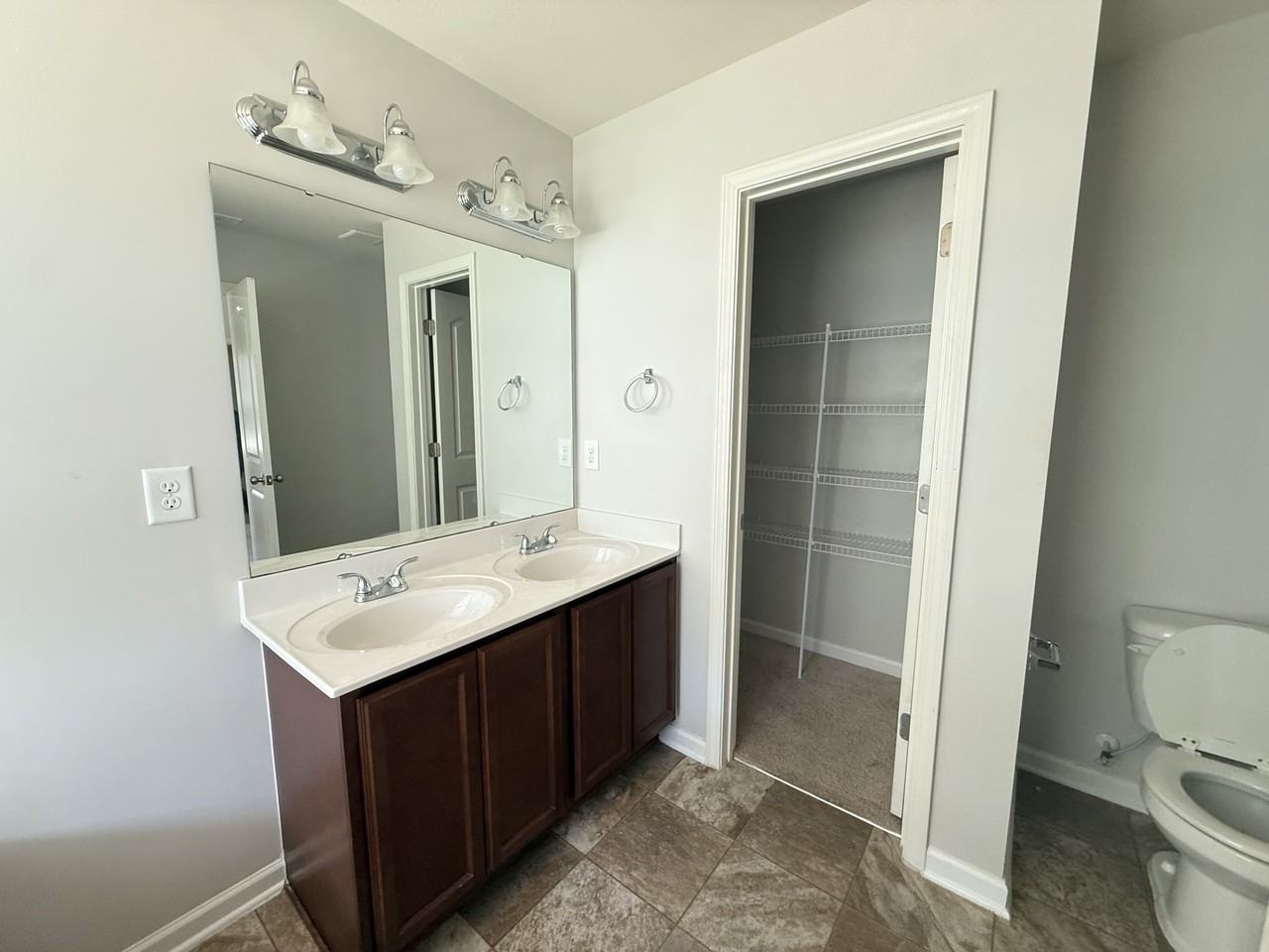 408 Polly Dr #1 - Photo 6 of 10