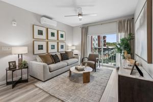 featured image of 899 Three Springs Blvd