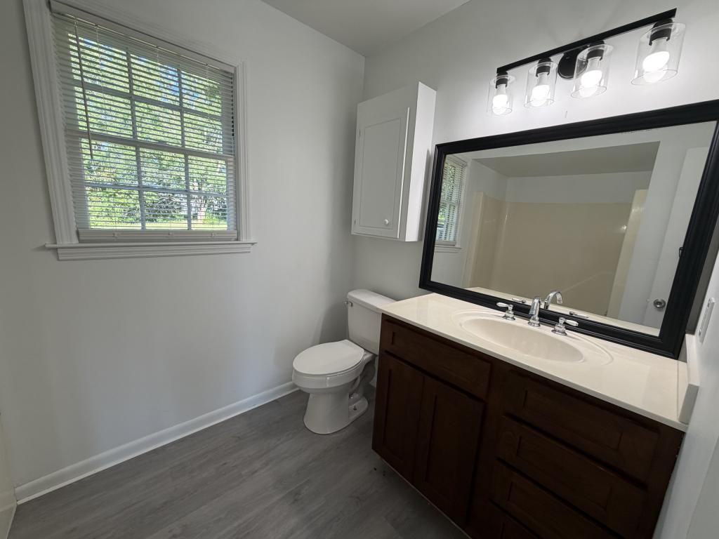 14 Wedgefield Dr - Photo 3 of 17