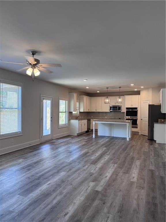 1850 Silver Crest Way - Photo 7 of 26