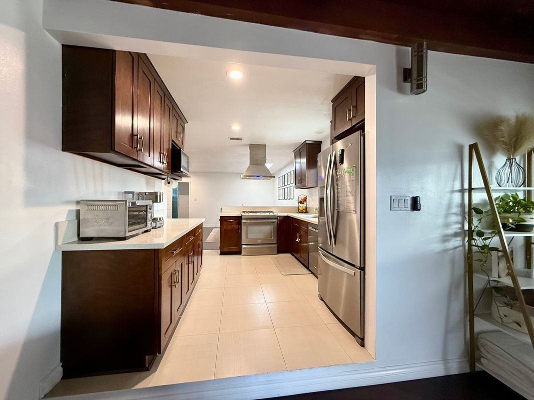 13202 Lucille St - Photo 6 of 23