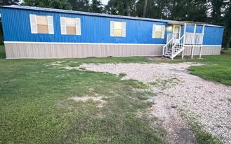 15637 Sims Ln - Photo 1 of 1