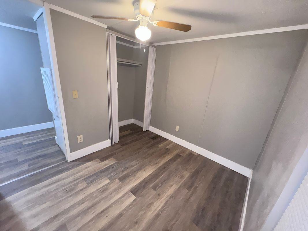 15637 Sims Ln - Photo 6 of 20