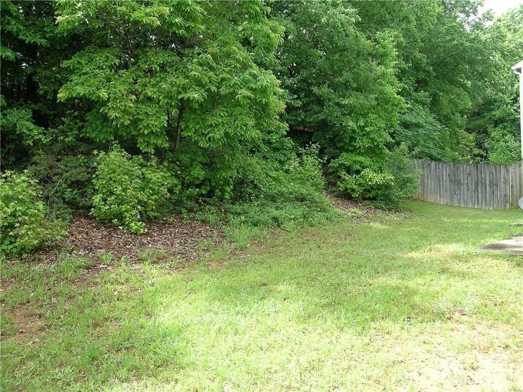 3674 Kentford Ln - Photo 5 of 12
