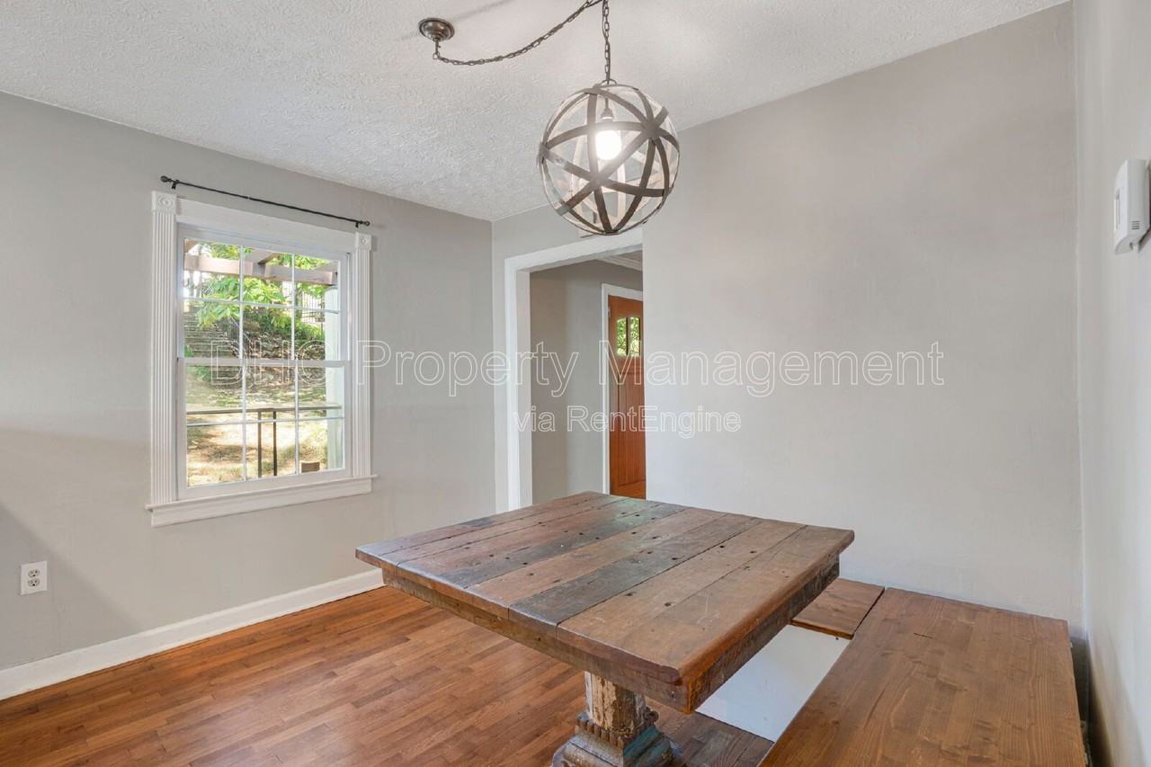 600 Warwick St Se - Photo 4 of 11