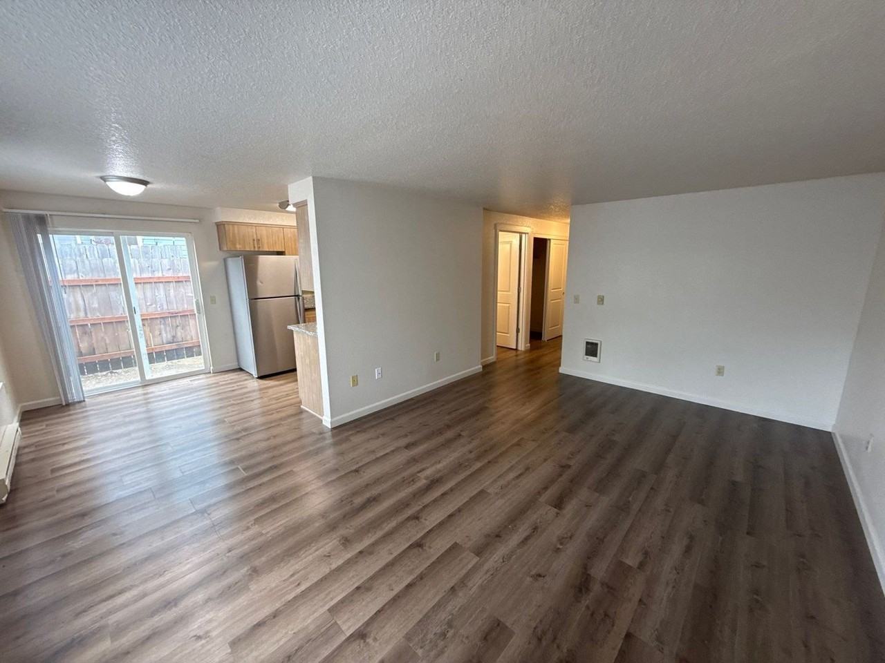 903 Bryan Ct - Photo 3 of 24