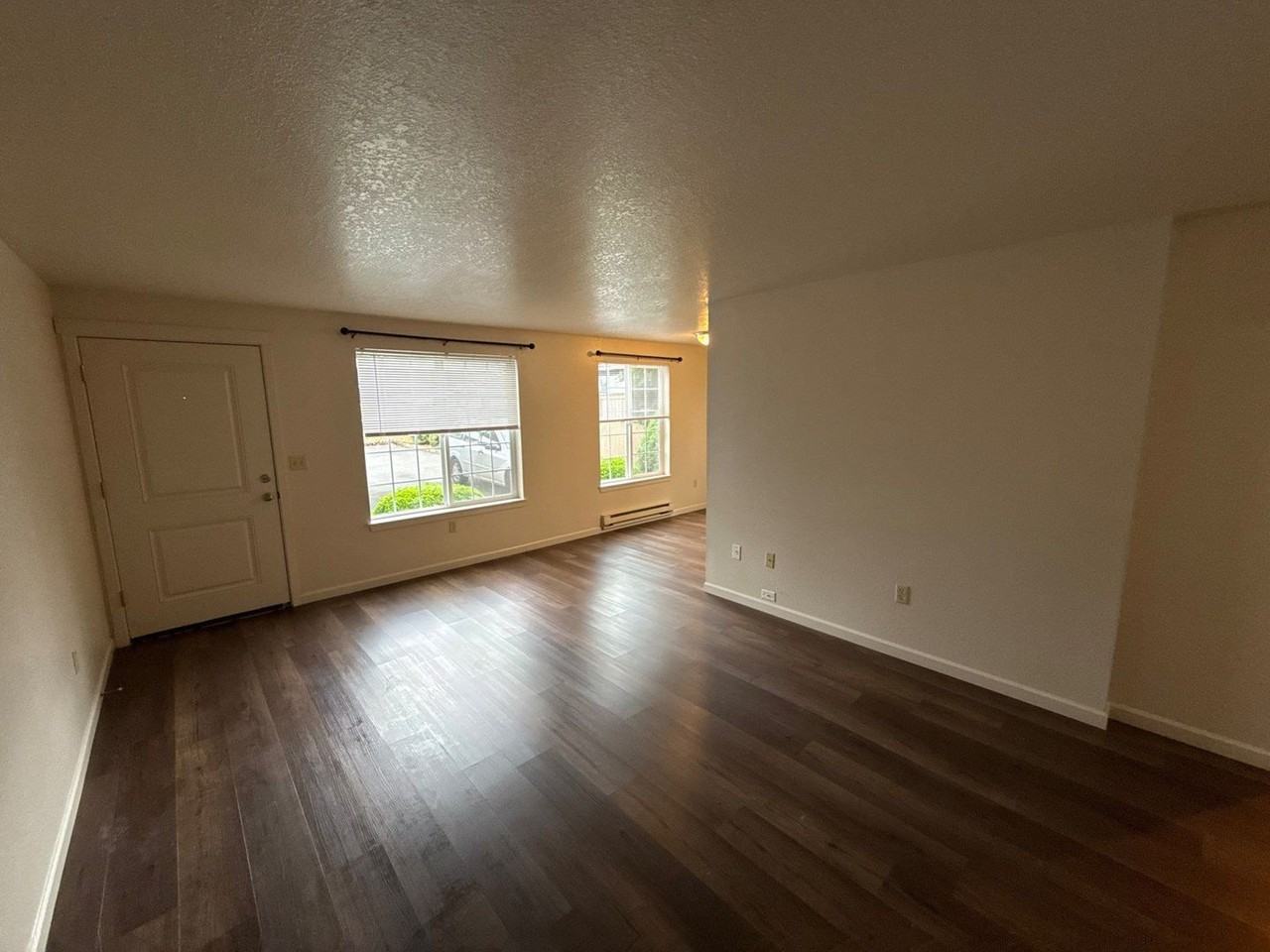 915 Bryan Ct - Photo 6 of 25