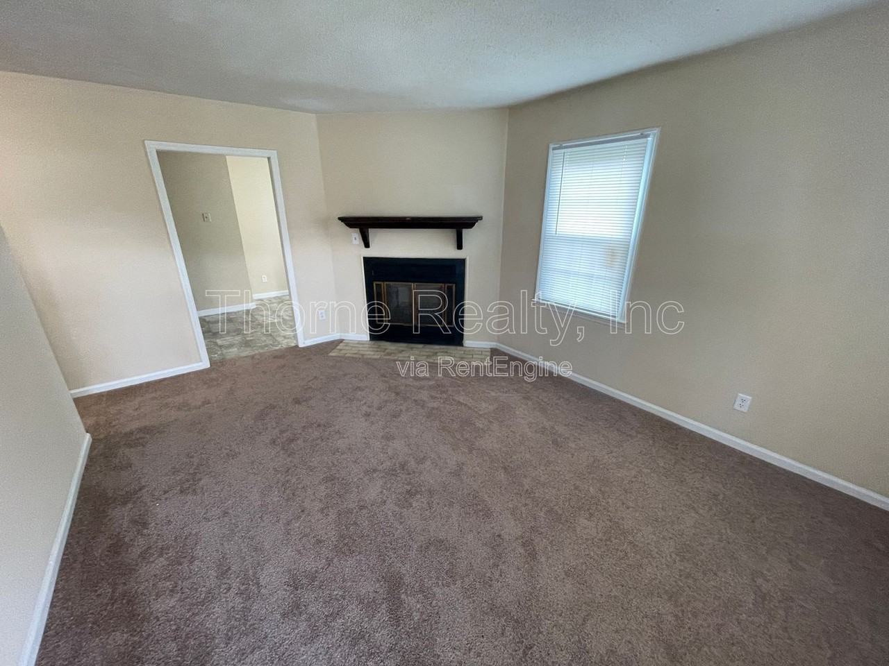 406 Dowd St - Photo 2 of 9