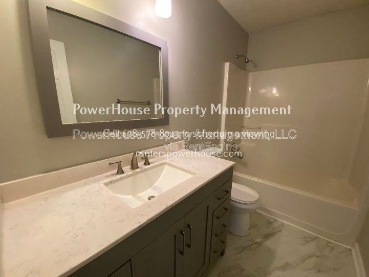 605 Suwanee Lakes Cir - Photo 7 of 50