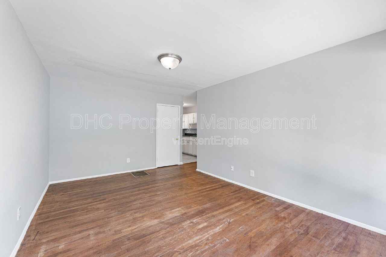 1979 Turner Rd Se - Photo 2 of 11
