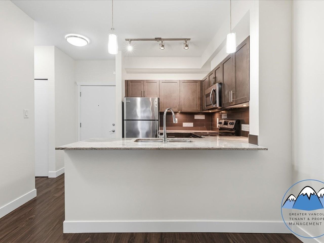 13468 King George Blvd - Photo 5 of 25