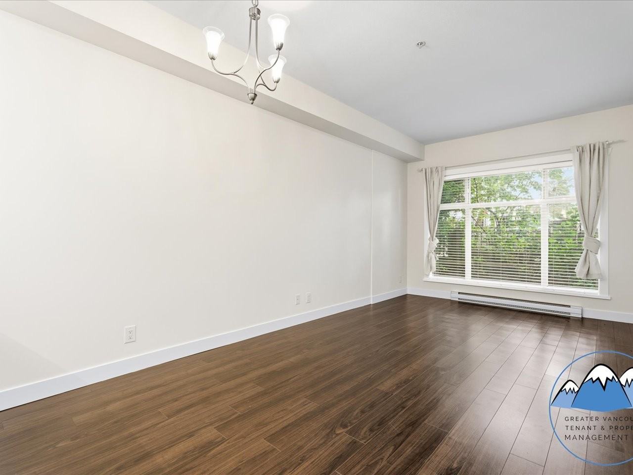 13468 King George Blvd - Photo 6 of 25